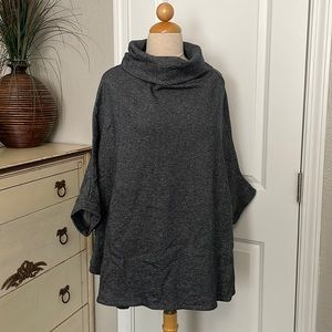 Sweatshirt poncho